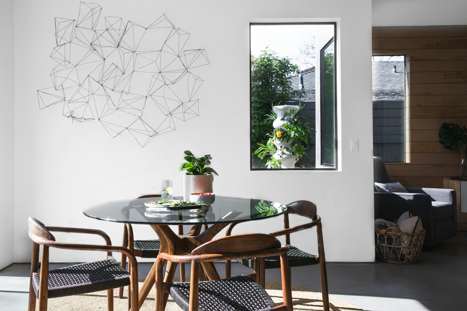 Hoe kies je de juiste afmetingen voor een ronde eettafel?